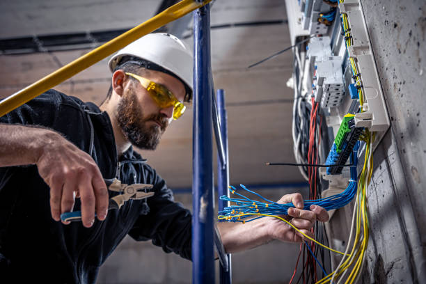 Best Emergency Electrical Repair  in Bay Pines, FL