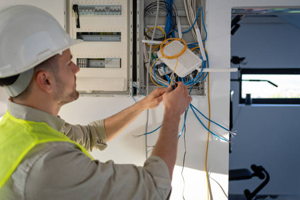 Best Affordable Emergency Electrician  in Bay Pines, FL